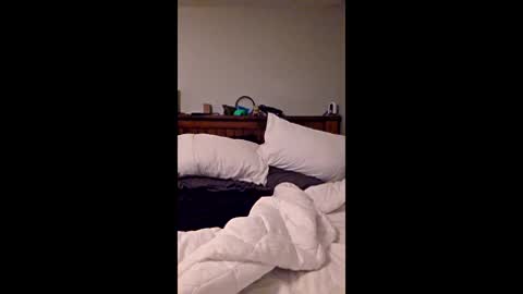 Snapshot of nikeair0628 chatting on 02/16/26, 08:21 nikeair0628 online show from 02/16/26, 08:21