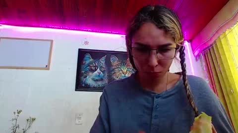 Natalia online show from 02/05/25, 04:36