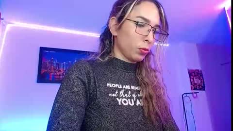  Natalia online show from 09/19/25, 12:12