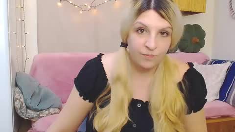 niki_leex online show from 03/08/26, 11:58