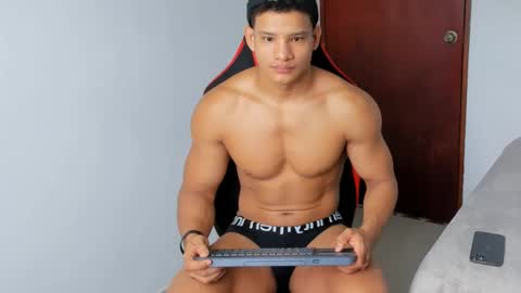 niki online show from 10/01/25, 12:22