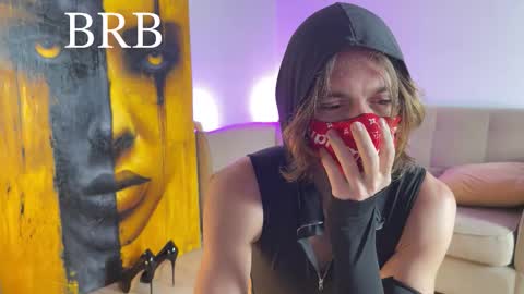 NIKI online show from 03/22/26, 08:18