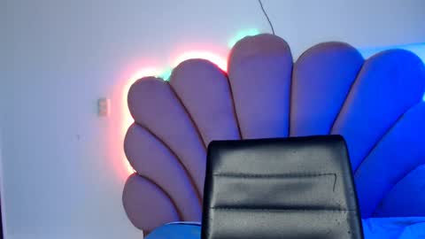    online show from 01/22/25, 10:15