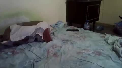 nikibutt19701970 online show from 12/20/25, 11:12