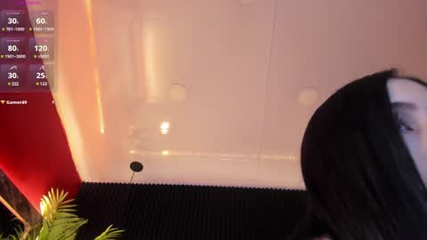 nikii_white online show from 12/07/24, 08:49