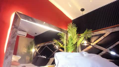 nikii_white online show from 01/08/25, 03:08