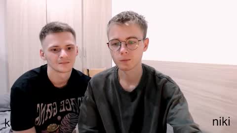 Snapshot of nikikerry_cum_ chatting on 10/26/25, 02:01 nikikerry_cum_ online show from 10/26/25, 02:01