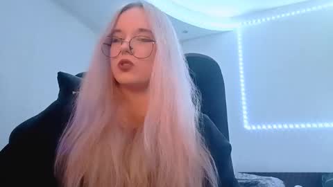 Trax online show from 11/10/25, 10:14