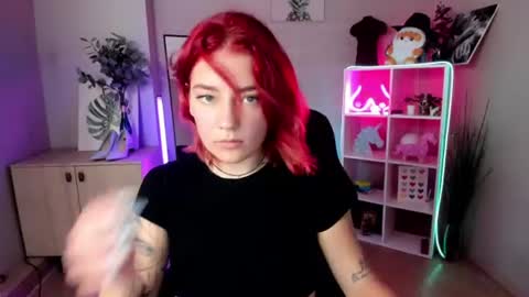 Snapshot of nikki_ginger chatting on 08/06/26, 08:27 Nikki online show from 08/06/26, 08:27