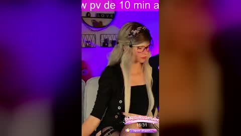 Kitty Chatte online show from 04/19/26, 06:56