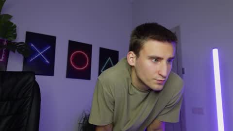 Snapshot of nikki_hard chatting on 03/10/25, 03:20 nikki online show from 03/10/25, 03:20