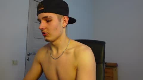 nikki online show from 03/28/26, 02:27