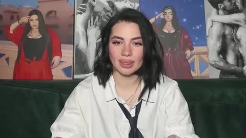 Nikki Kardashian online show from 09/08/25, 08:52