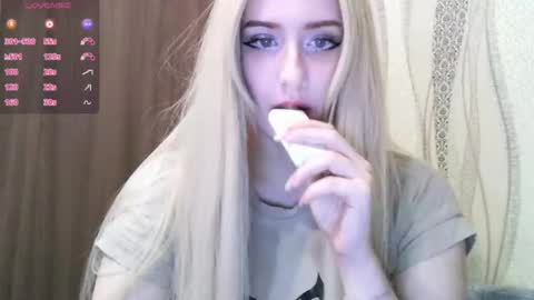 Nikki Roseanna online show from 12/01/25, 01:16