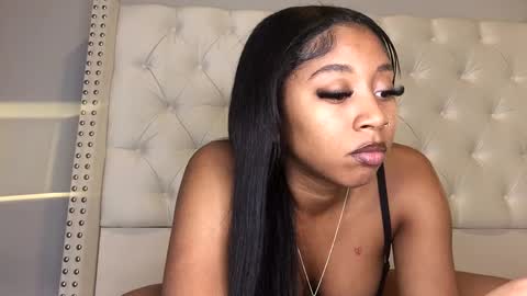 Snapshot of nikkib333 chatting on 01/18/25, 03:09 NikkiB online show from 01/18/25, 03:09