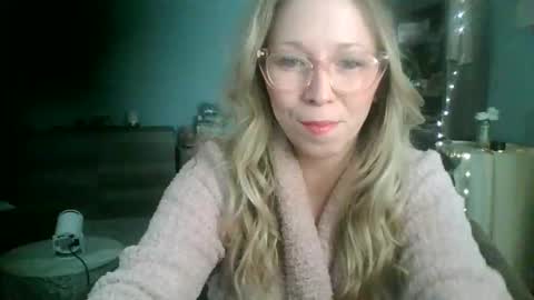 nikkib653466 online show from 01/12/26, 04:12