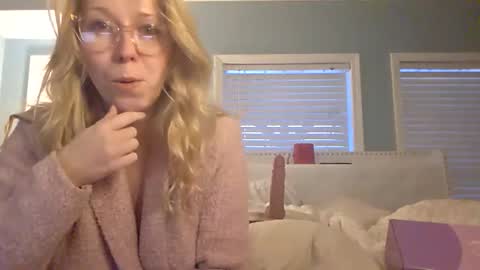 nikkib653466 online show from 01/16/26, 10:36