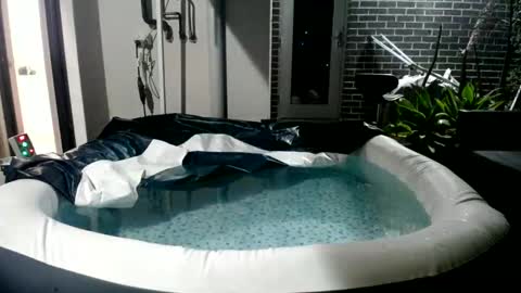 Snapshot of nikkkibabyyyy chatting on 12/05/24, 12:11 Niquita Sparkles online show from 12/05/24, 12:11