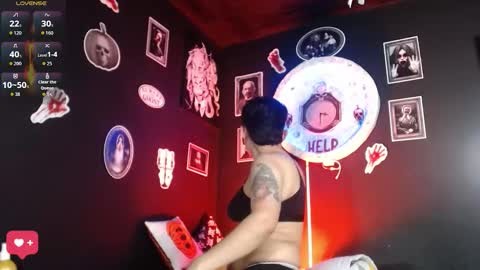 Snapshot of nikky_tomboy444 chatting on 10/13/25, 07:36 Nikky online show from 10/13/25, 07:36