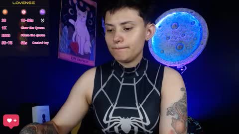 Snapshot of nikky_tomboy444 chatting on 12/19/25, 01:18 Nikky online show from 12/19/25, 01:18