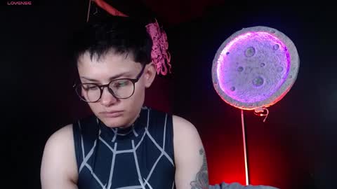 Nikky online show from 04/21/26, 05:17