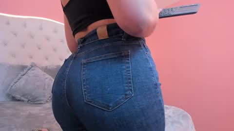 Y E S I online show from 02/14/26, 12:02