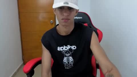 Snapshot of niklaus_wolf chatting on 02/10/26, 03:32 niklaus_wolf online show from 02/10/26, 03:32