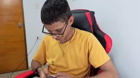 Snapshot of niklaus_wolf chatting on 02/25/26, 12:31 niklaus_wolf online show from 02/25/26, 12:31