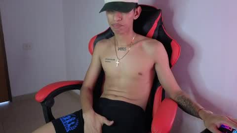 niklaus_wolf online show from 04/21/26, 06:55