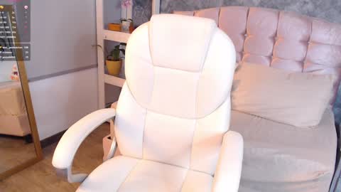 Snapshot of niko_robin chatting on 12/04/24, 08:07 Niko Robin online show from 12/04/24, 08:07