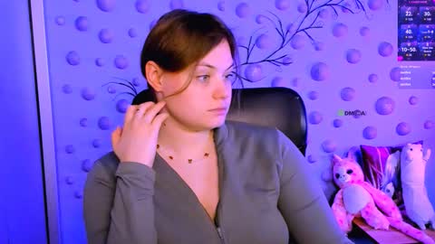 Snapshot of nikol_kitt chatting on 02/13/26, 09:00 Little Niko Help me reach my goals online show from 02/13/26, 09:00