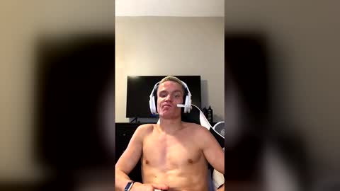 Snapshot of nikolai_russian_daddy chatting on 06/01/26, 05:58 nikolai_russian_daddy online show from 06/01/26, 05:58