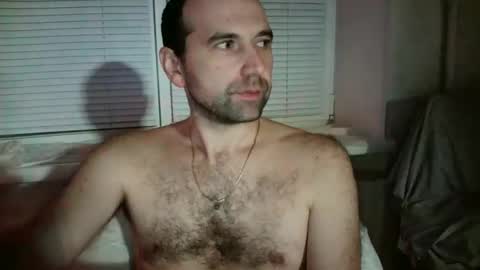 nikolas_vaz online show from 12/30/24, 12:11