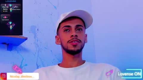    online show from 10/10/25, 04:44