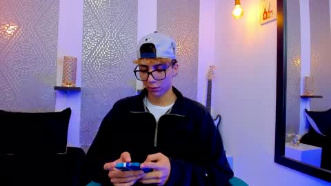    online show from 01/07/25, 03:57