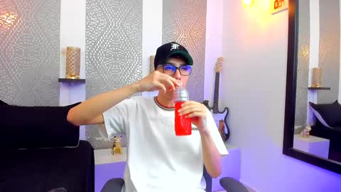    online show from 01/12/25, 04:10