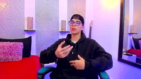    online show from 01/17/25, 04:28