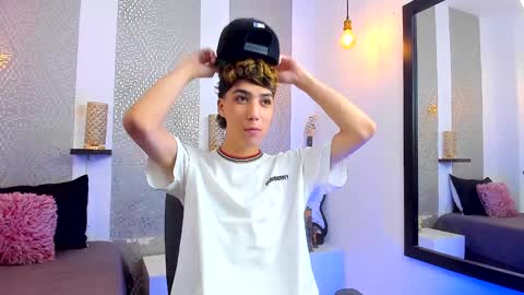    online show from 01/21/25, 04:21