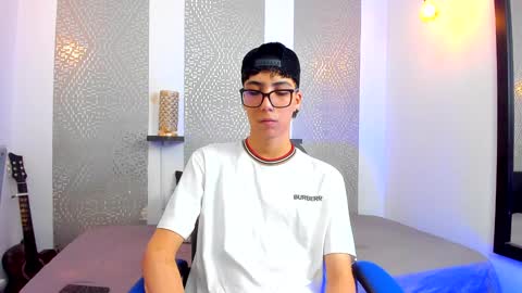    online show from 02/03/25, 04:04