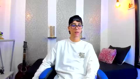    online show from 02/20/25, 04:18