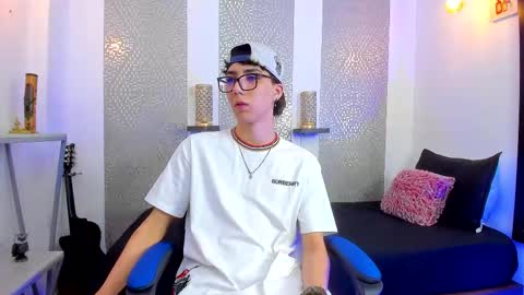    online show from 02/21/25, 04:18