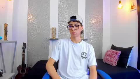    online show from 02/25/25, 04:24