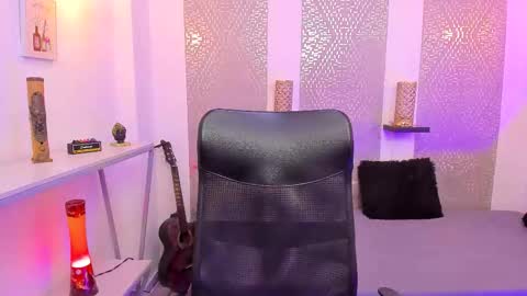    online show from 11/27/25, 04:25