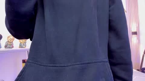    online show from 01/18/26, 03:54