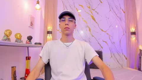    online show from 04/16/26, 04:24