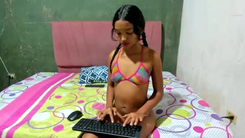Snapshot of nikoll_lan chatting on 06/12/26, 03:05 nikoll_lan online show from 06/12/26, 03:05