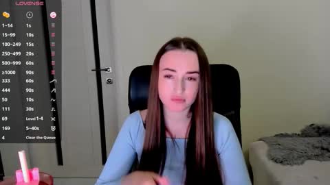      online show from 10/17/25, 04:04