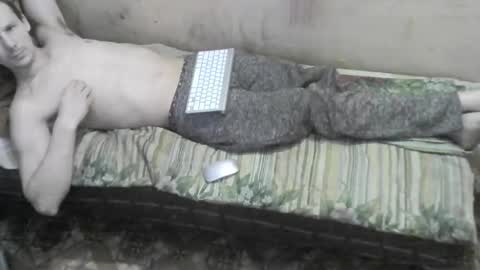 Snapshot of nikolos22 chatting on 02/03/25, 10:21 nikolos22 online show from 02/03/25, 10:21