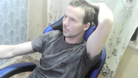 Snapshot of nikolos22 chatting on 11/28/25, 07:38 nikolos22 online show from 11/28/25, 07:38