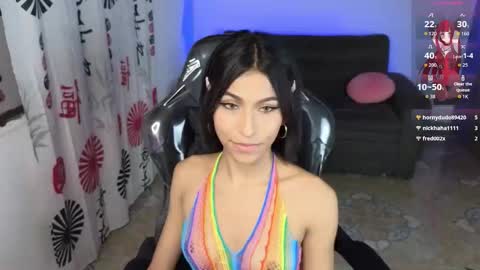 Snapshot of nikolwalter chatting on 11/15/25, 05:05 nikolwalter online show from 11/15/25, 05:05